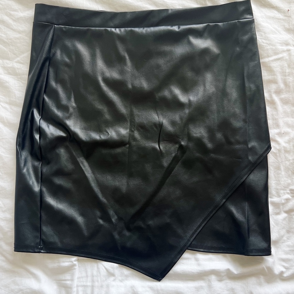 Pretty Little Thing Faux Leather Asymmetrical Skirt
